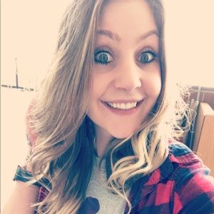 Meet your Posher, Jazmine